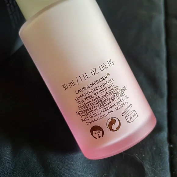 Laura Mercier Pure Canvas Power Primer Supercharged Essence - Picture 2 of 4